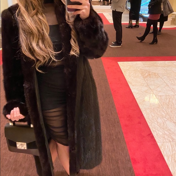 Genuine Rare Black Mink Coat - Picture 3 of 7